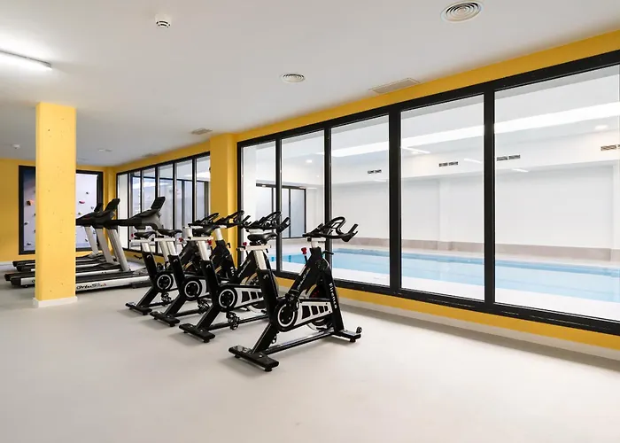 Business Suite Con Garaje Y Piscina Climatizada Alquiler Temporal