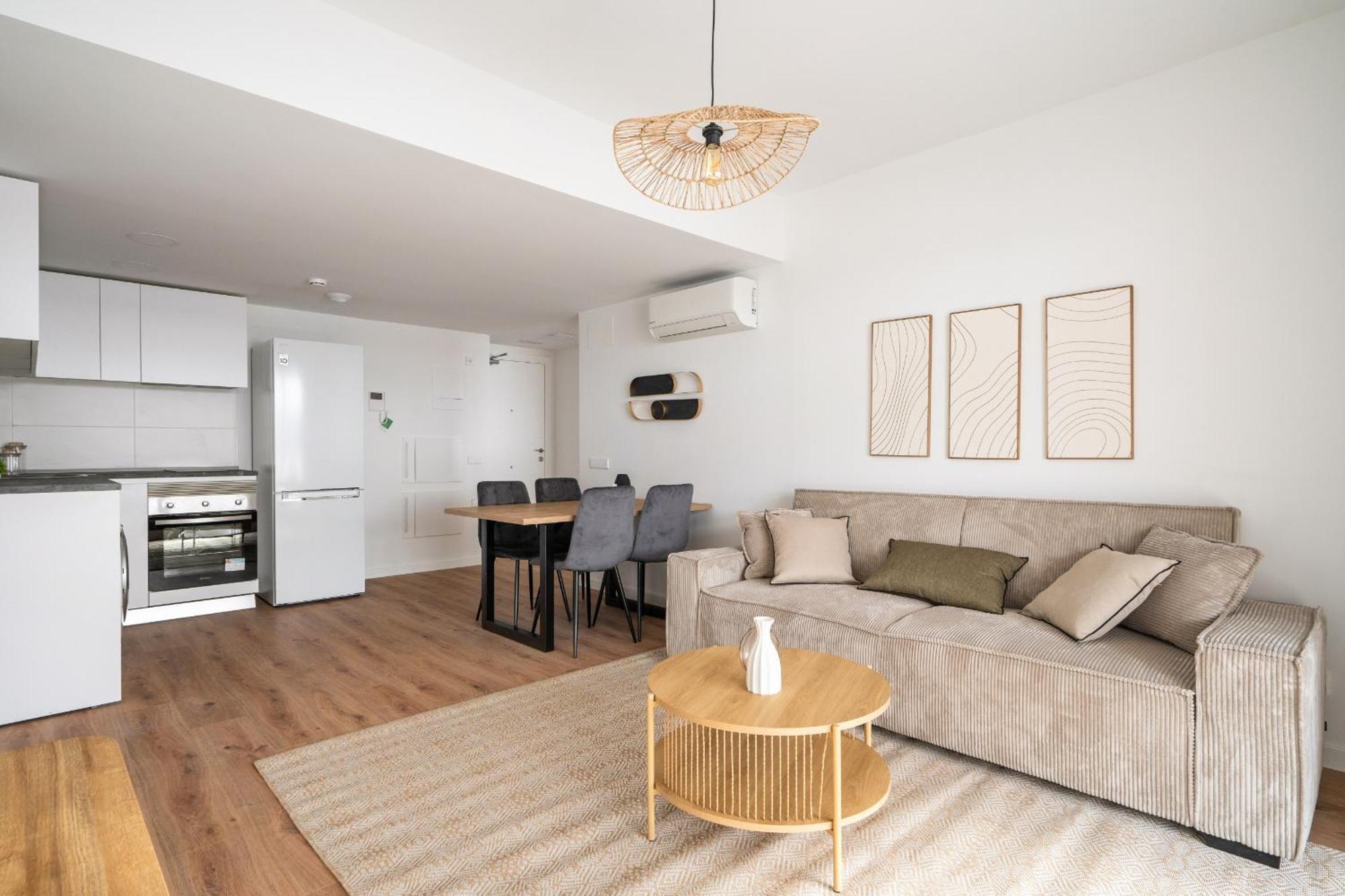 Apartment Business Con Garaje Y Piscina Climatizada Alquiler Temporal